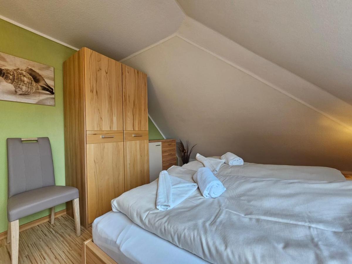 Ferienhaus Merlin Norden Kültér fotó